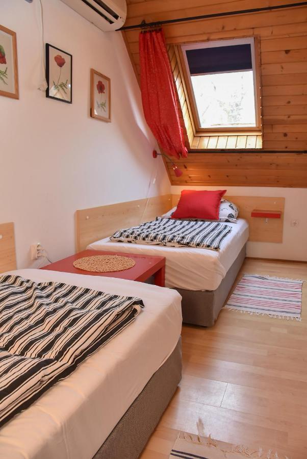 Вилла Lenart House 2 Шиофок Экстерьер фото