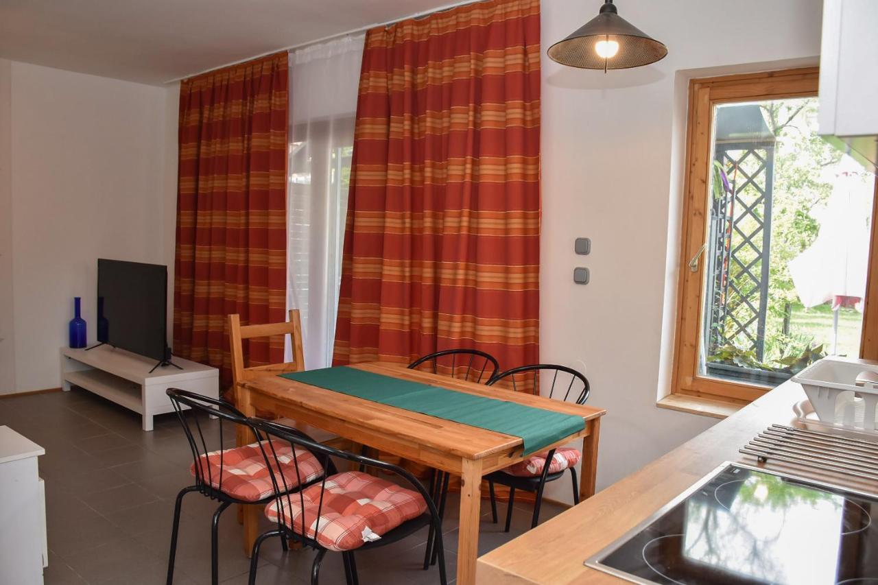 Вилла Lenart House 2 Шиофок Экстерьер фото